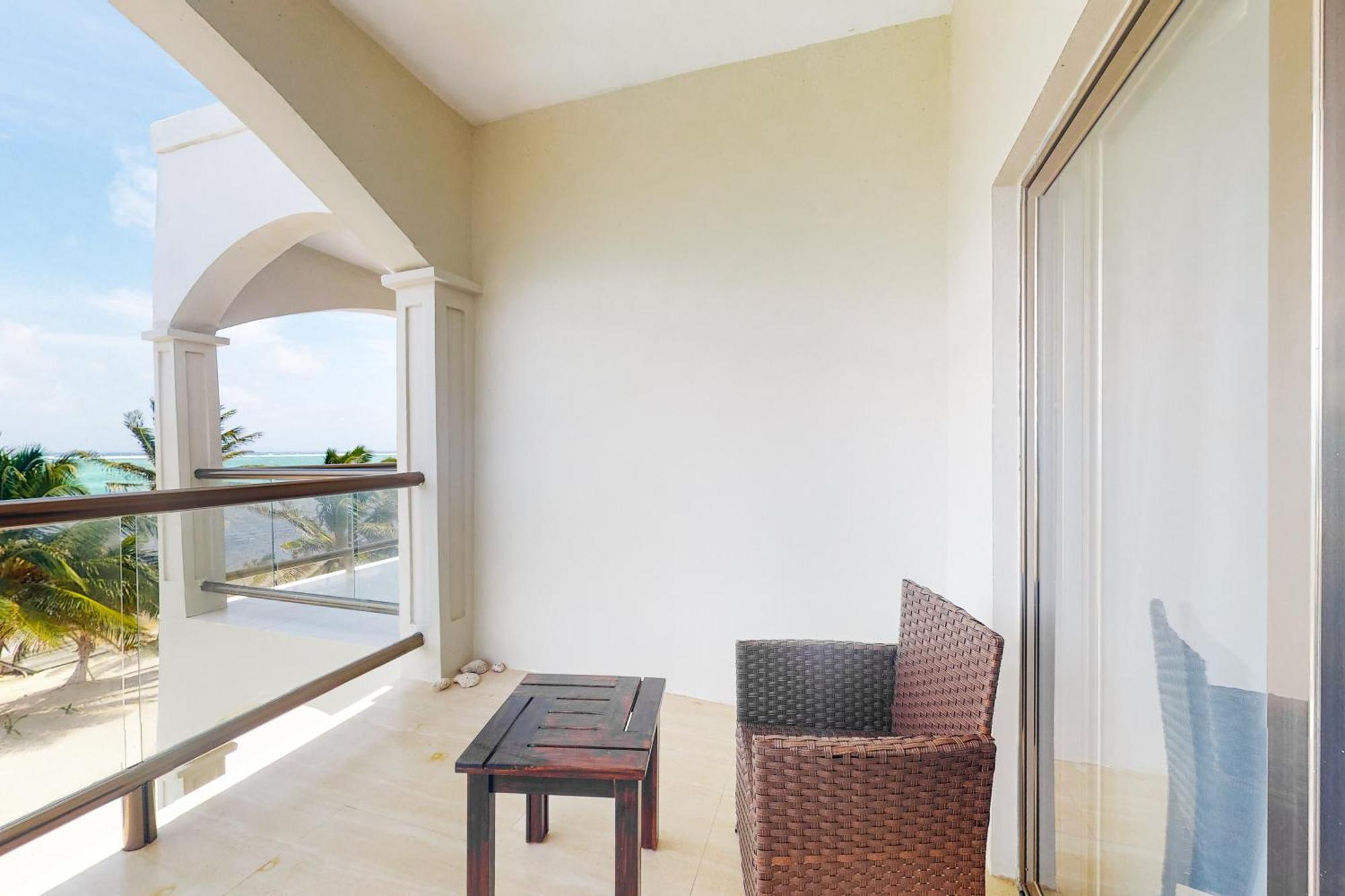 Blue Water Beach Villas San Pedro  Bilik gambar