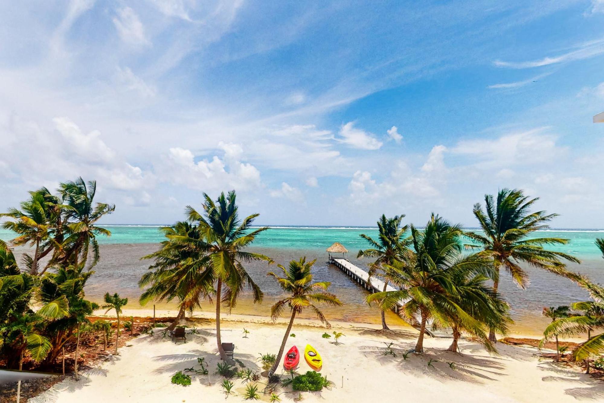 Blue Water Beach Villas San Pedro  Bilik gambar