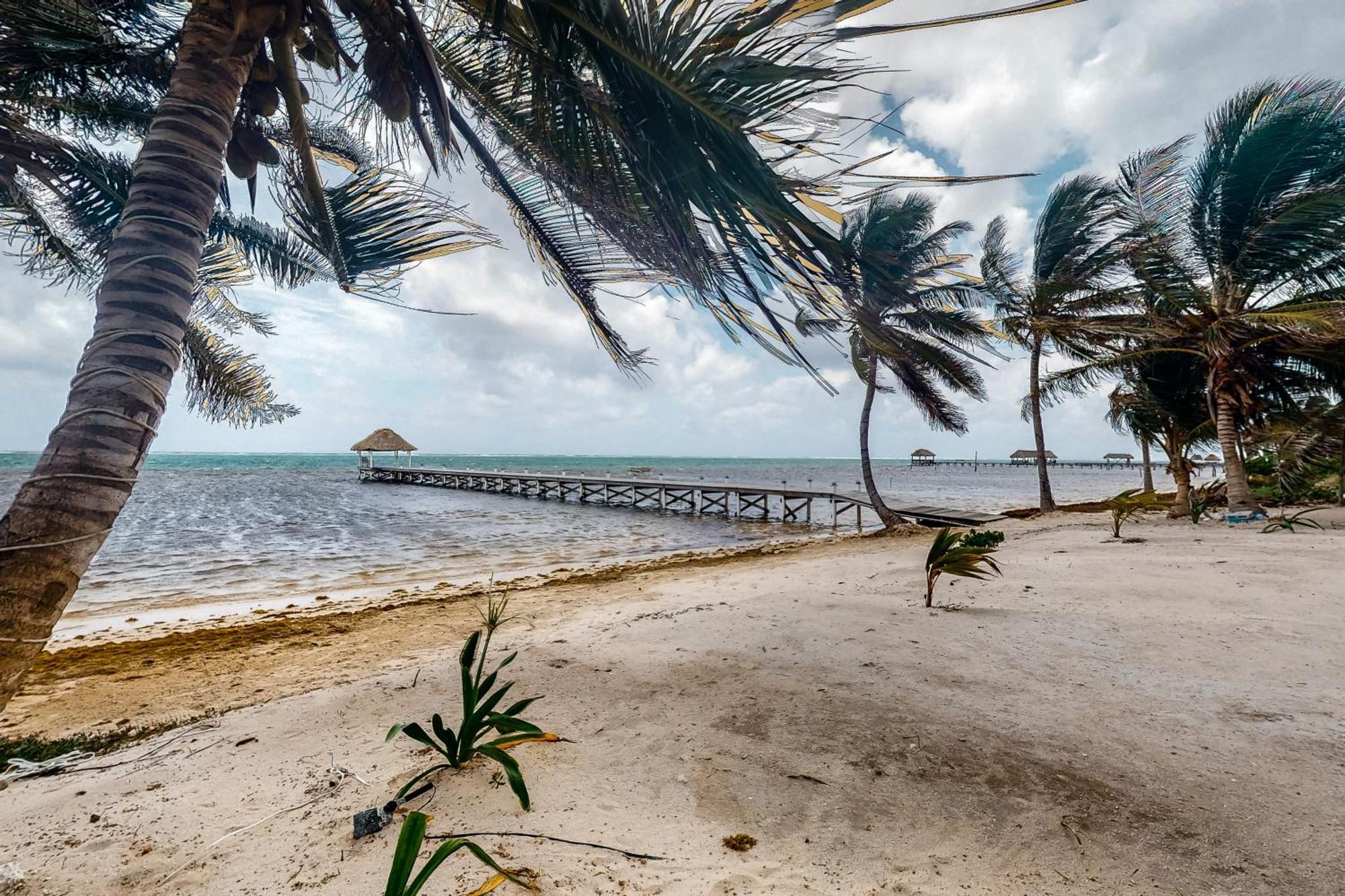 Blue Water Beach Villas San Pedro  Bilik gambar