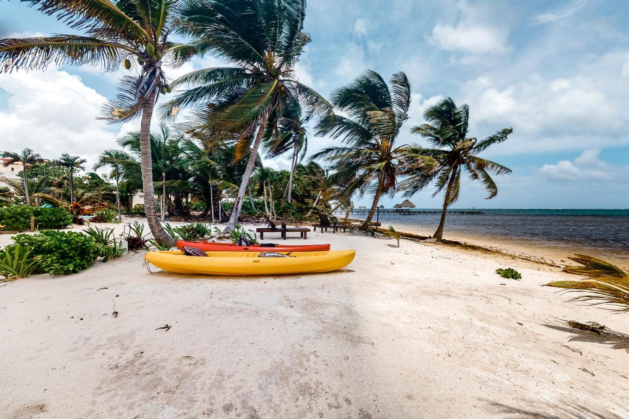 Blue Water Beach Villas San Pedro  Bilik gambar